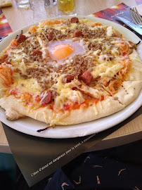 Pizza du Pizzeria Le Cardinal à Saint-Priest-en-Jarez - n°18