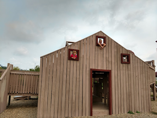 Hotel «Ramada Williamsburg and Wasserbahn Waterpark», reviews and photos, 2211 U Ave, Williamsburg, IA 52361, USA