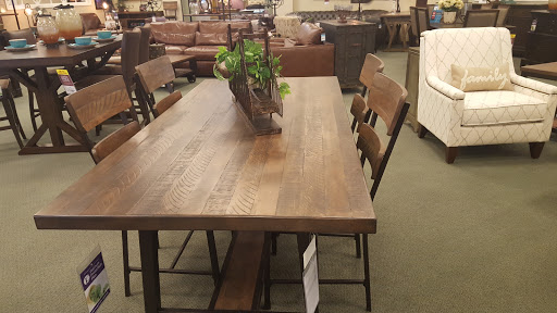 Furniture Store «Raymour & Flanigan Furniture and Mattress Store», reviews and photos, 150 Harmon Meadow Blvd, Secaucus, NJ 07094, USA