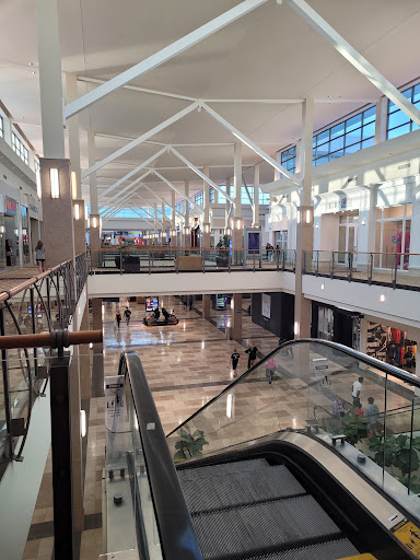 Shopping Mall «Triangle Town Center», reviews and photos, 5959 Triangle Town Blvd, Raleigh, NC 27616, USA