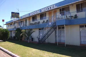 Monto Three Moon Motel image