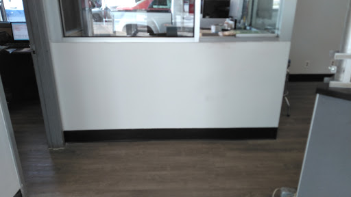 Tire Shop «Firestone Complete Auto Care», reviews and photos, 401 E Broadway, Louisville, KY 40202, USA