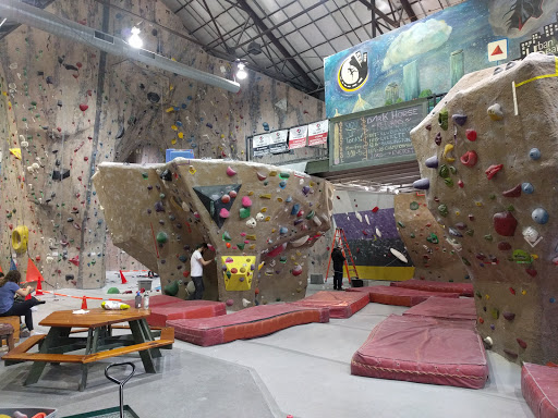 Rock Climbing Gym «MetroRock Climbing Center», reviews and photos, 69 Norman St #9, Everett, MA 02149, USA
