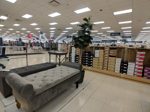 Department Store «Marshalls», reviews and photos, 1596 S Randall Rd, Geneva, IL 60134, USA
