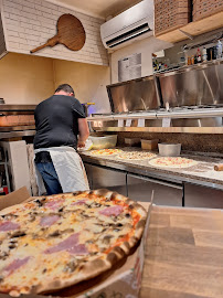 Pizza du Pizzeria LA PIZZA à Gréoux-les-Bains - n°3