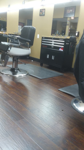 Barber Shop «Blade Barbershop & Shave Parlour», reviews and photos, 515 E 19th St, Marysville, CA 95901, USA