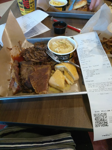 Dickeys Barbecue Pit image 10
