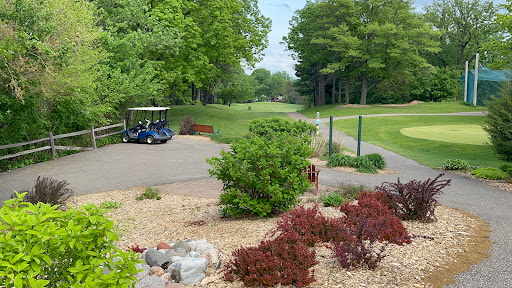 Golf Course «Brightwood Hills Golf Course», reviews and photos, 1975 Silver Lake Rd NW, St Paul, MN 55112, USA