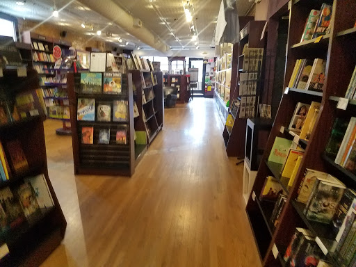 Book Store «Read Between the Lynes», reviews and photos, 111 E Van Buren St, Woodstock, IL 60098, USA