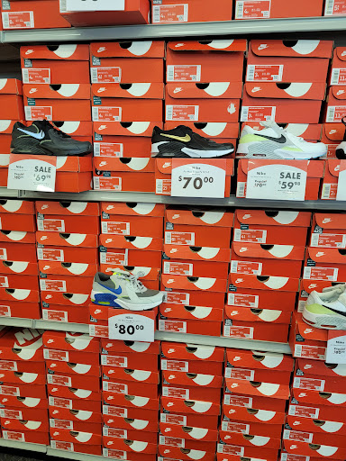 Shoe Store «Shoe Carnival», reviews and photos, 511 S Plano Rd, Richardson, TX 75081, USA