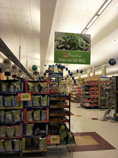 Grocery Store «Stop & Shop», reviews and photos, 60 Providence Pike, Putnam, CT 06260, USA