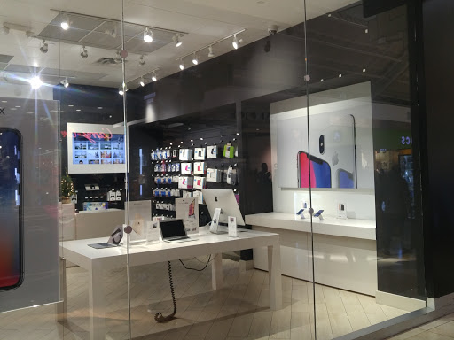 Cell Phone Store «OneClick Sawgrass Mills», reviews and photos, 12801 W Sunrise Blvd #243, Sunrise, FL 33323, USA