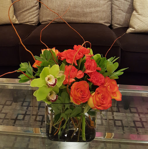 Florist «Glenview Florist / Flower Shop», reviews and photos, 1813 Waukegan Rd, Glenview, IL 60025, USA