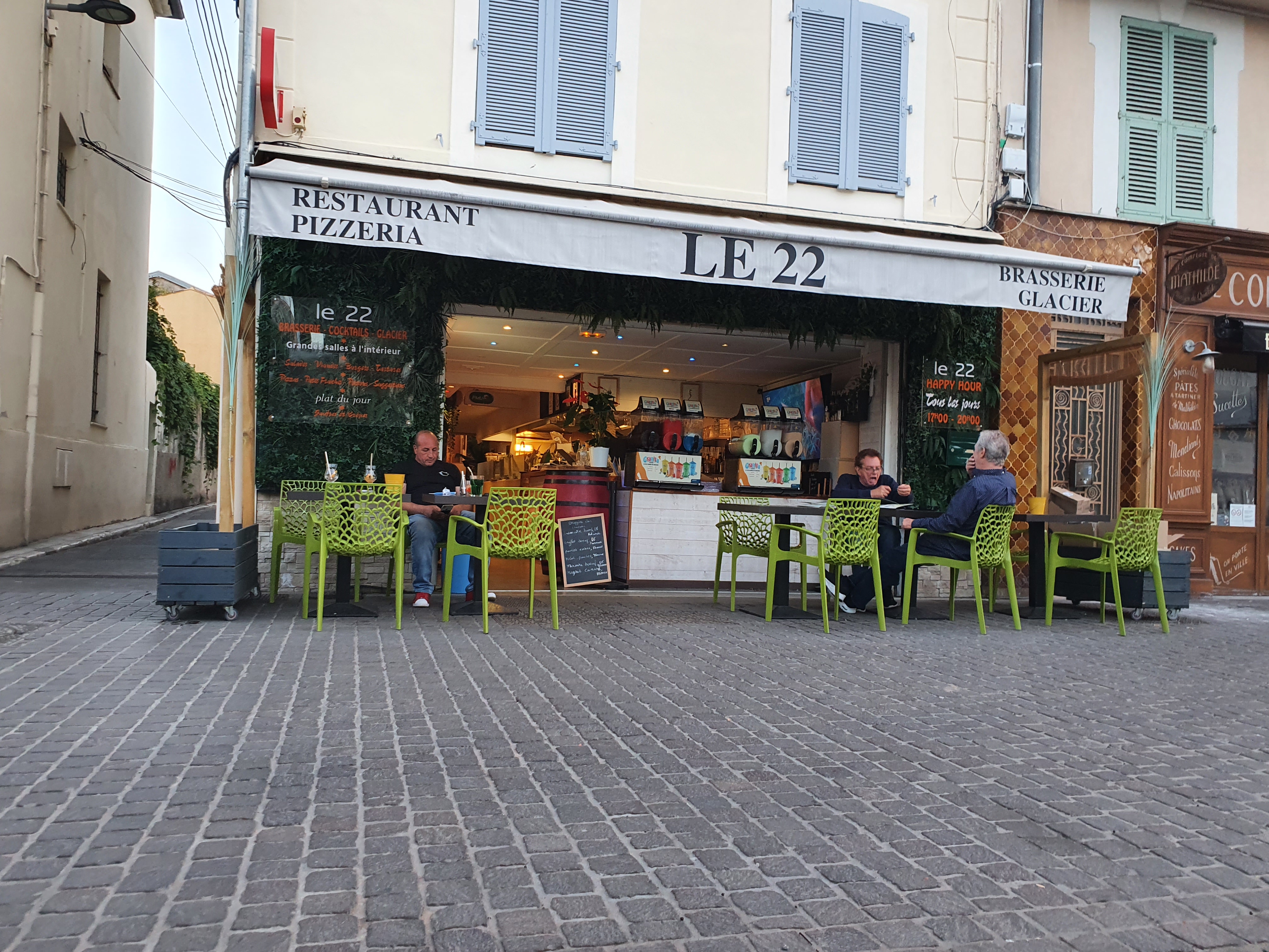 Photo n° 3 de l'avis de dennis. fait le 01/10/2022 à 07:14