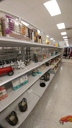 Clothing Store «Ross Dress for Less», reviews and photos, 2415 N Monroe St, Tallahassee, FL 32303, USA