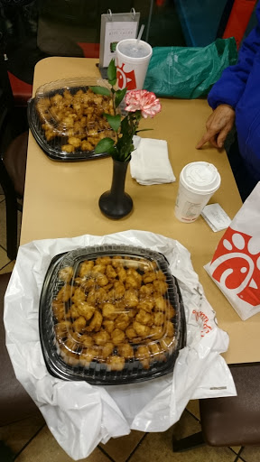 Fast Food Restaurant «Chick-fil-A», reviews and photos, 10180 W McDowell Rd, Avondale, AZ 85392, USA