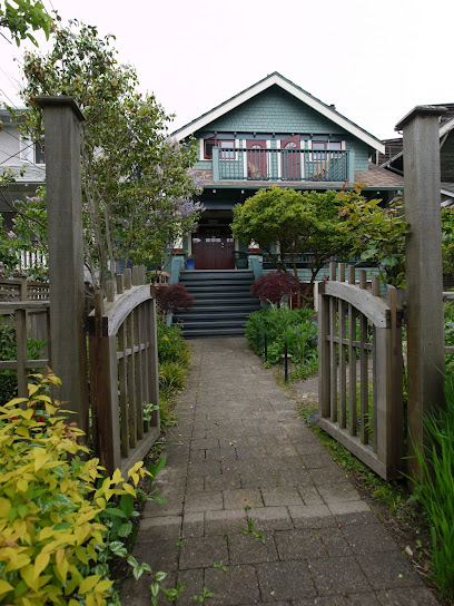a Suite at Kitsilano Cottage