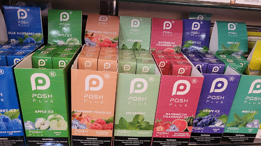 Vaporizer Store «Zee Vapor and Tobacco», reviews and photos, 6325 Dempster St, Morton Grove, IL 60053, USA