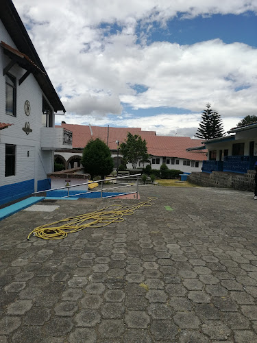 Opiniones de Liceo Naval de Quito en Quito - Escuela