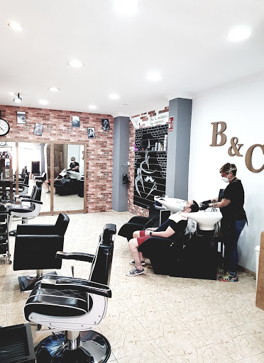 Barba y Cabello en La Línea de La Concepción, Cádiz