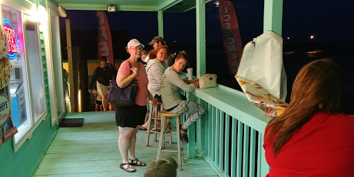 Grocery Store «Holden Beach General Store», reviews and photos, 473 Ocean Blvd W, Holden Beach, NC 28462, USA