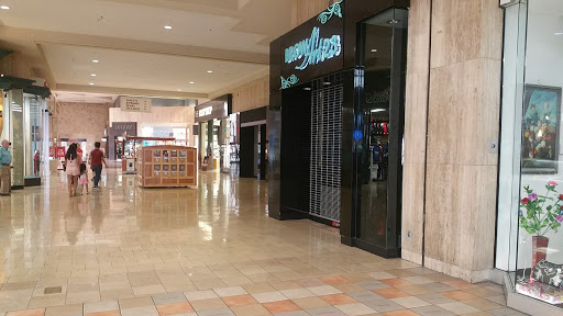Shopping Mall «Paradise Valley Mall», reviews and photos, 4568 E Cactus Rd, Phoenix, AZ 85032, USA