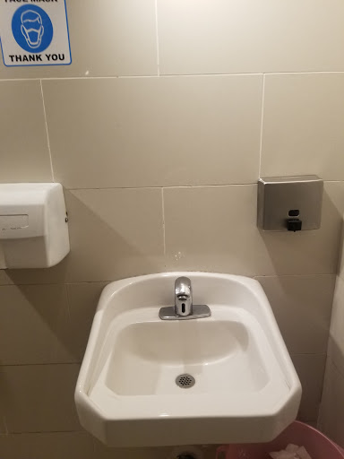 Laundromat «Three Kids Laundromat», reviews and photos, 2745 W Manchester Blvd, Inglewood, CA 90305, USA