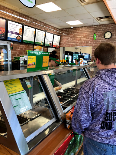 Restaurant «SUBWAY®Restaurants», reviews and photos, 715 E 25th St, Kearney, NE 68848, USA