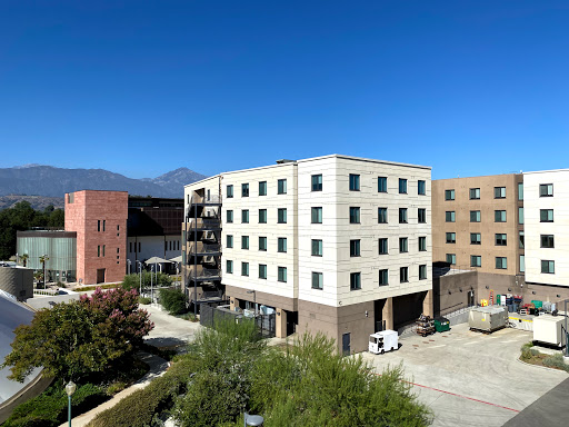 Private university El Monte