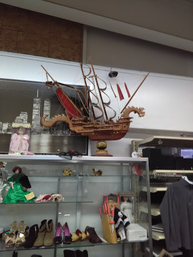 Thrift Store «Thrift Central», reviews and photos, 30200 Mission Blvd, Hayward, CA 94544, USA