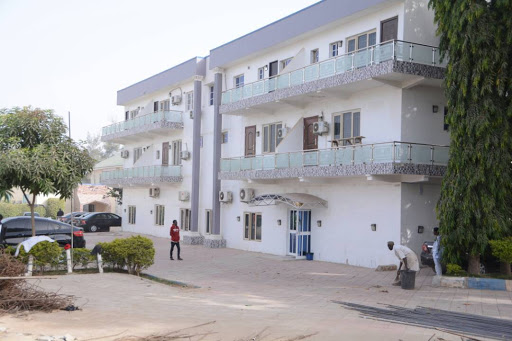 Yazeed Royal Suites, N0, 11A Ali Akilu Road, City Centre, Kaduna, Nigeria, Park, state Kaduna
