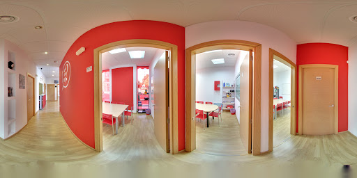 Academia de Inglés Nep English School Oeste, Escuela de idioma inglés en Málaga,Málaga