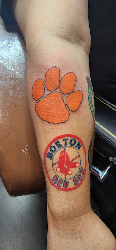 Tattoo Shop «Studio 21 Tattoo Gallery», reviews and photos, 6020 W Flamingo Rd, Las Vegas, NV 89103, USA