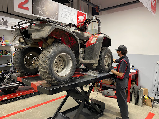 Motorcycle Dealer «RC Hill Honda Powersports», reviews and photos, 560 S Woodland Blvd, DeLand, FL 32720, USA