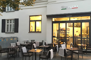 TRE PAZZI Café & Bar