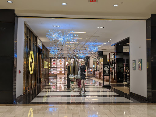 Shopping Mall «The Shops at Chestnut Hill», reviews and photos, 199 Boylston St, Chestnut Hill, MA 02467, USA