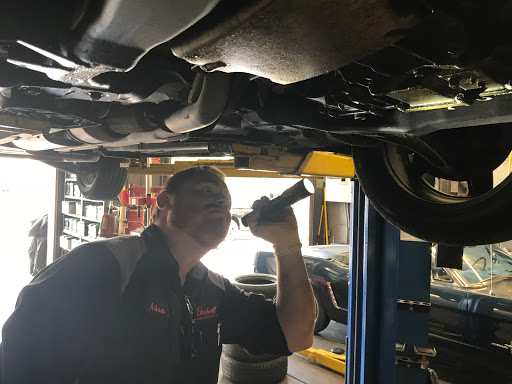 Auto Repair Shop «Bridwell Automotive Center», reviews and photos, 7171 E Lincoln Dr, Scottsdale, AZ 85253, USA