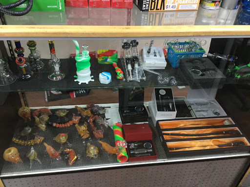 Tobacco Shop «AM SMOKE SHOP», reviews and photos, 1401 State St, Orem, UT 84057, USA