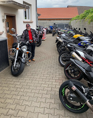 Atelier Koenig moto 67 à Niedernai