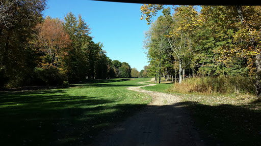 Golf Course «Walnut Run Golf Course», reviews and photos, 601 E Main St, Cortland, OH 44410, USA