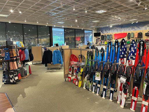 Sporting Goods Store «Peter Glenn Ski & Sports», reviews and photos, 5600 Roswell Rd, Atlanta, GA 30342, USA