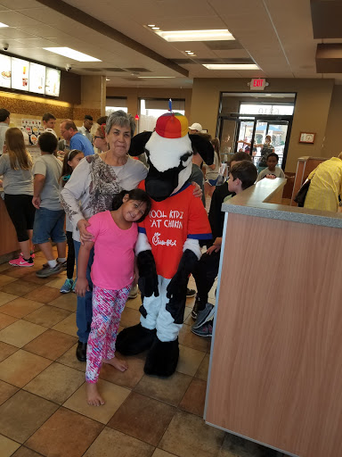 Fast Food Restaurant «Chick-fil-A», reviews and photos, 6810 Rogers Ave, Fort Smith, AR 72903, USA