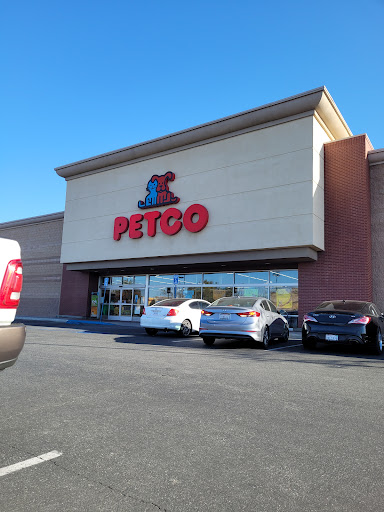 Pet Supply Store «Petco Animal Supplies», reviews and photos, 5151 Gosford Rd, Bakersfield, CA 93313, USA