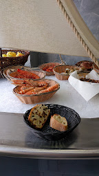 Photo n°25 de Chacha & Companie - Restaurant de Fruits de Mer à Paris ()