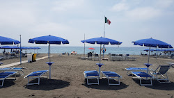 Foto von Spiaggia Tito Groppo und die siedlung