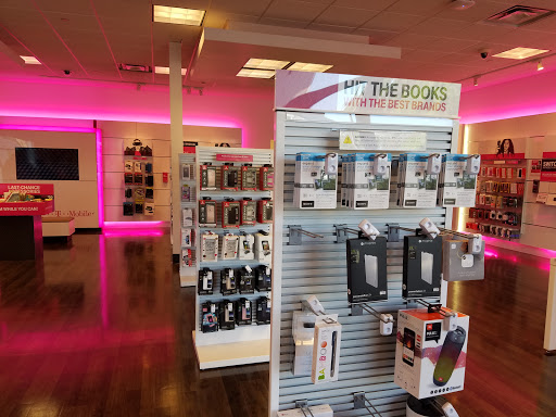 Cell Phone Store «T-Mobile», reviews and photos, 2114 Grant Line Rd, Tracy, CA 95377, USA