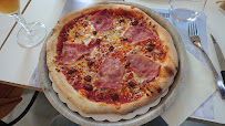 Plats et boissons du Pizzeria La Pizza de Nico Saint Quentin Fallavier - n°7