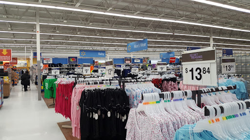 Department Store «Walmart Supercenter», reviews and photos, 1100 New Haven Rd, Naugatuck, CT 06770, USA