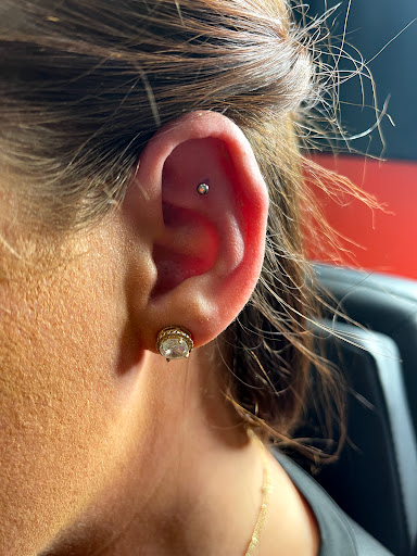 Tattoo Shop «Knuckle Up Tattoo Co.», reviews and photos, 2083 Irvin Cobb Dr, Paducah, KY 42003, USA