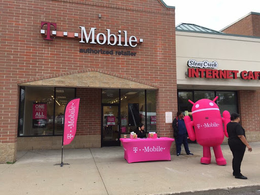 Cell Phone Store «T-Mobile», reviews and photos, 2044 Whittaker Rd, Ypsilanti, MI 48197, USA